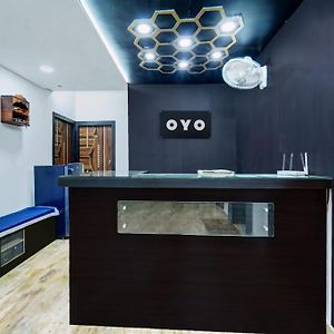 Super Oyo Flagship Hotel Savera Inn